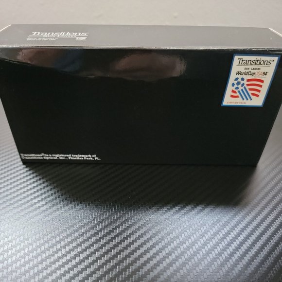 Vintage World Cup Soccer USA 1994 Striker Sunglasses By Diaco Transitions Lenses - Picture 7 of 9